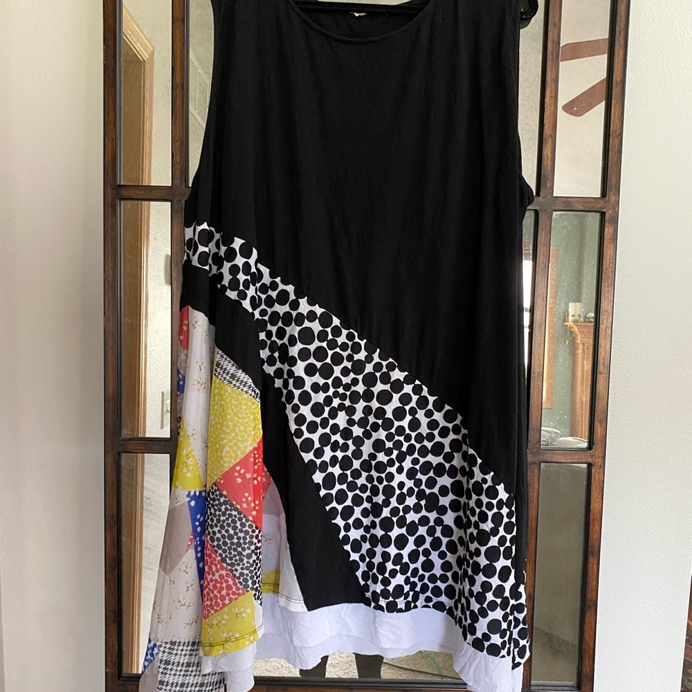 Chalet Black and Multicolor Tunic